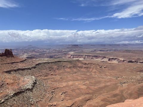 This Short And Easy Hike In Utah Takes You To The Most Jaw-Dropping Overlook In Canyonlands National Park