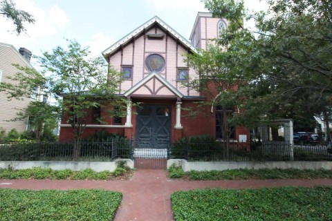 This Georgia Church Inn Is The Ultimate Savannah Getaway