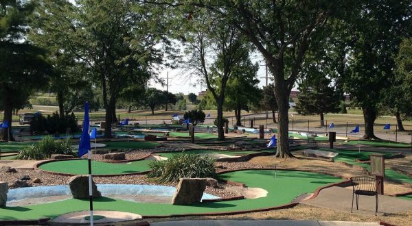 Smiley’s Golf Complex Is A Haunted-Themed Mini-Golf Course In Kansas That’s Tons Of Fun