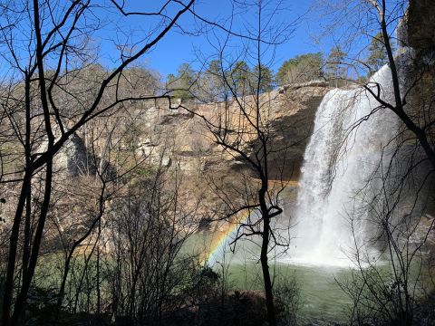 Take A Hike To An Alabama Waterfall That’s Like A Miniature Niagara Falls
