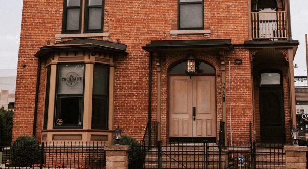 This Detroit Bed & Breakfast Built In 1870 Offers A Midtown Headquarters To Guests
