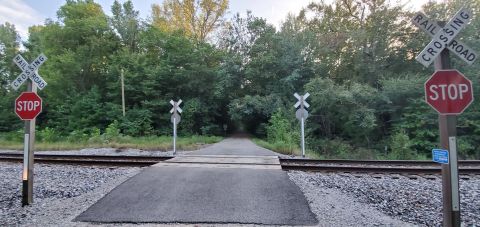 The Amazing Tunnel Hill Rail Trail In Illinois Takes You Through An Abandoned Train Tunnel