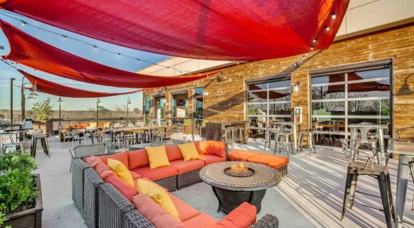 5 Restaurants With Incredible Rooftop Dining In Alabama