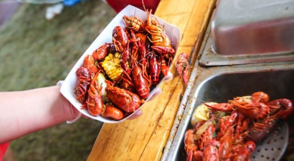 This Seafood Festival In Rhode Island Is About The Tastiest Event You Can Experience