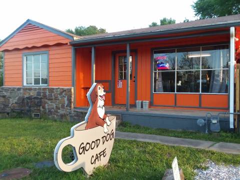 This Doggy Park In Arkansas Is Also A Restaurant And It's Fun For The Whole Family