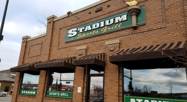 You Will Never Run Out Of New Foods To Try And Games To Watch At The Stadium Sports Grill In South Dakota