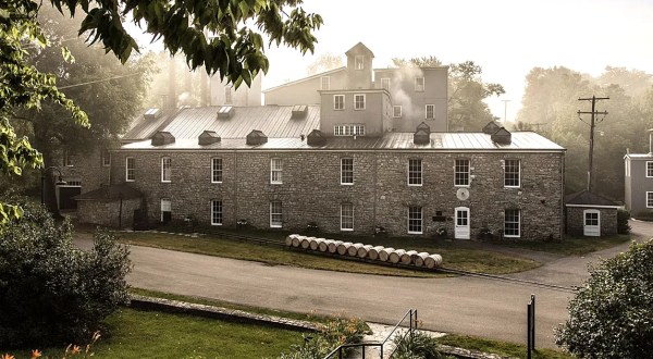 Just 20 Minutes From Lexington, Versailles Is The Perfect Kentucky Day Trip Destination