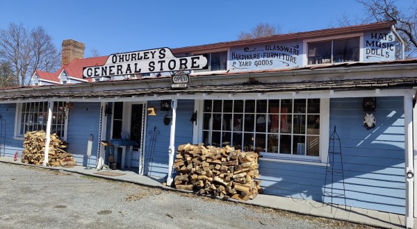 O’Hurley’s Is A Decades-Old West Virginia General Store With A Beloved Resident Cat