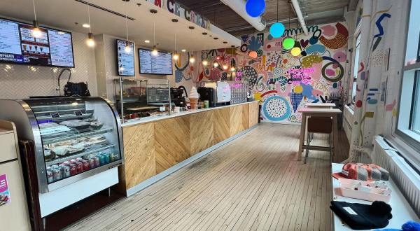 The Outrageous Ice Cream Shop In Minnesota That’s Piled High With Goodness
