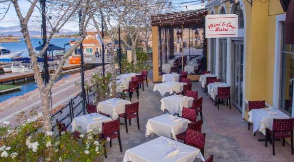 For Some Of The Most Scenic Waterfront Dining In Nevada, Head To Mimi’ and Coco’ Bistro