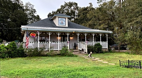 The Most Delicious Bakery Is Hiding Inside This Unassuming Alabama House