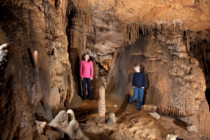 caves in Indiana,