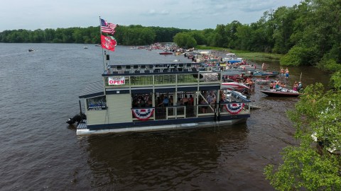 A Floating Bar In Wisconsin, The Sandbar Is The Perfect Spot To Grab A Drink On A Hot Day