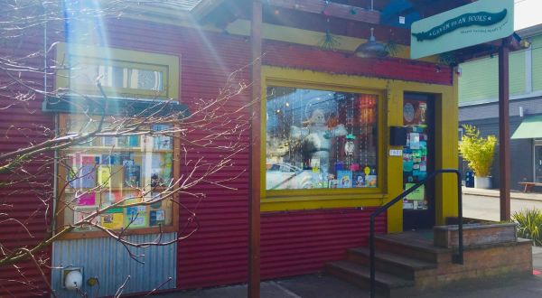 This Children’s Bookstore In Portland, Oregon Is Irresistibly Charming For Budding Bookworms