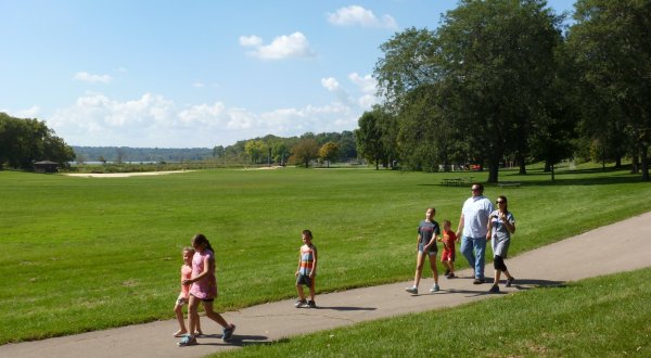 This Family-Friendly Park In Wisconsin Has A Zoo, Beach, Hiking Trails, And More