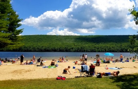 Visit Mauch Chunk Lake, One Of Pennsylvania's Most Underrated Lakes And A Great Summer Destination