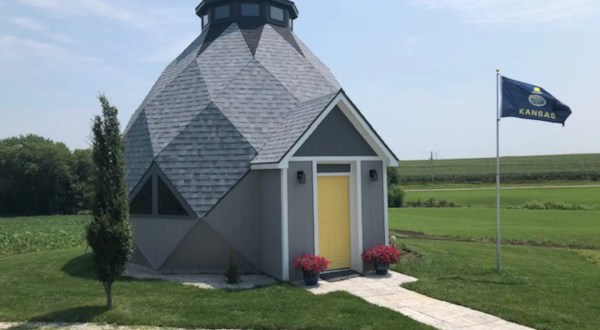 This Unique Dome Airbnb In Kansas Is One Of The Coolest Places To Spend The Night
