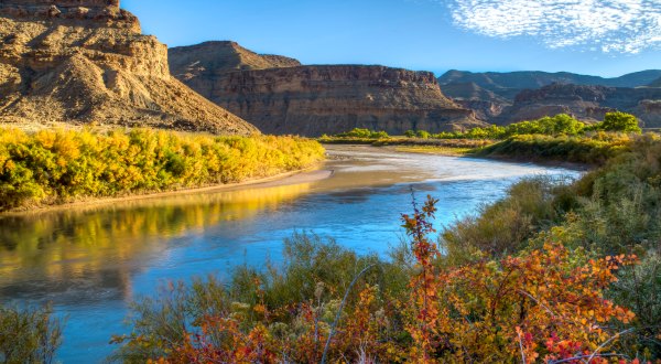 Follow The Colorado River Along This Scenic Drive Through Utah