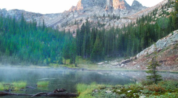9 Beautiful Idaho Lakes With A Magical Aura About Them