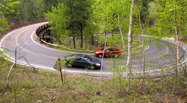 The 5 Most Terrifying Drives You Can Possibly Take In South Dakota