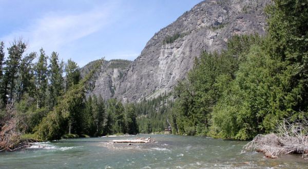 If You Didn’t Know About These 10 Swimming Holes In Washington, They’re A Must Visit