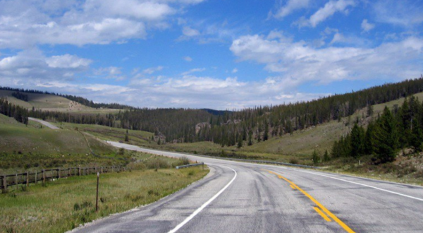 Everyone In Wyoming Should Take This Underappreciated Scenic Drive
