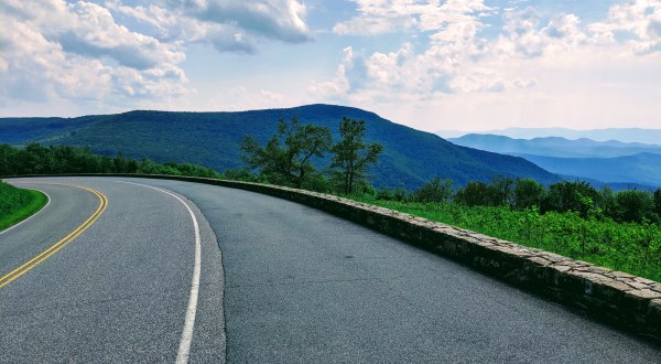 Follow The Blue Ridge Mountains Along This Scenic Drive Through Virginia