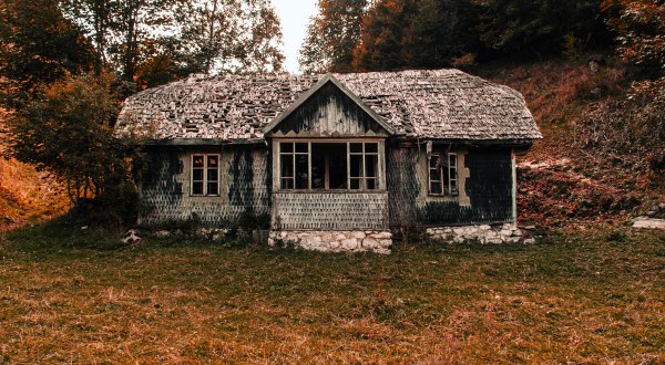 Pine Barrens Ghost Towns Might Just Be The Most Haunted Towns In New Jersey