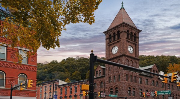 These 28 Charming Small Towns Are Some Of The Coolest In America