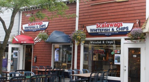 The 10 Best Places In Michigan To Get Delicious Great Lakes Whitefish