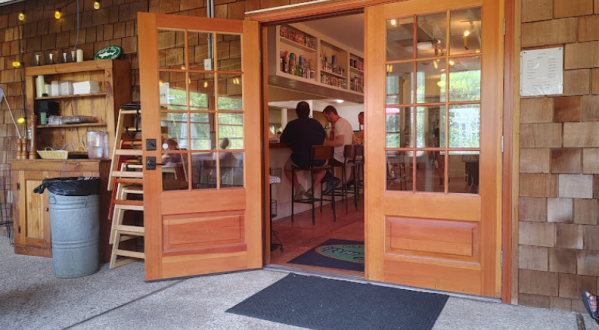 This Tiny Cafe And Store In Delaware Is Hidden Near The Coast And Has Everything Your Heart Desires