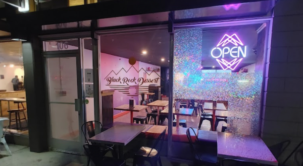 The Outrageous Milkshake Bar In Nevada That’s Piled High With Goodness