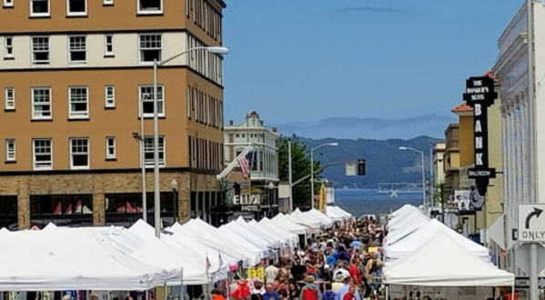 The Astoria Sunday Market Is The Most Delightful Farmers Market In Oregon