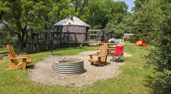 7 Campgrounds Near Detroit Perfect For Those Who Hate Camping