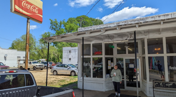 People Drive From All Over For The Breakfast And Lunch At This Charming North Carolina Restaurant