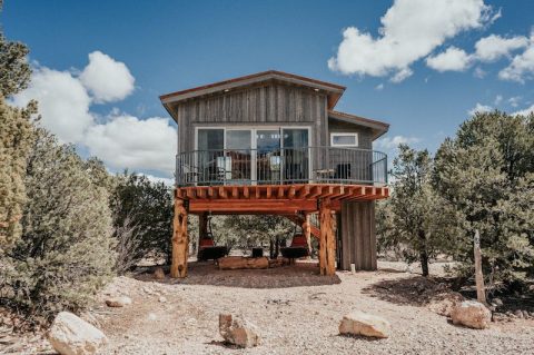 With Treehouses, Cabins, And Bungalows, Get Lost In The Outdoors At The Stone Canyon Inn In Utah