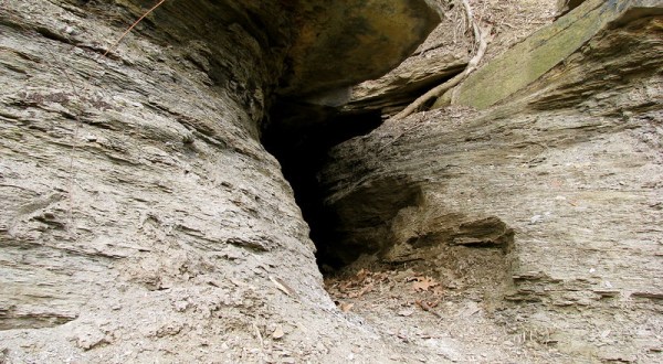 A Trip To This Legendary Cave In West Virginia Is An Adventure Like No Other