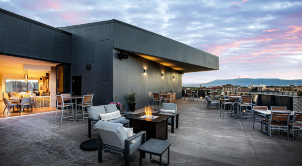 You Can Dine Under The Stars At This Pristine Rooftop Restaurant In Colorado