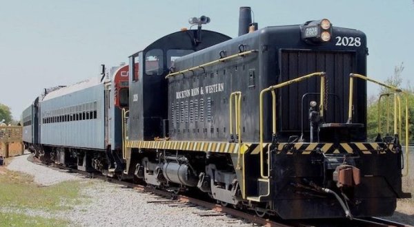 After A Hike To South Carolina’s Lake Wateree State Park, Board The South Carolina Railroad Museum’s Vintage Train For A Memorable Adventure