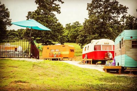 There’s A Themed Trailer Park Resort In The Middle Of Nowhere In Arkansas You’ll Absolutely Love