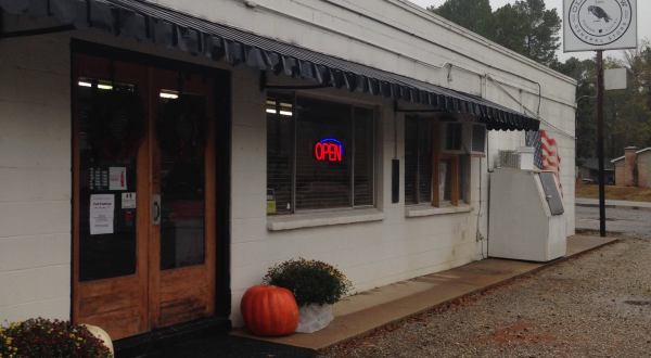 The Middle-Of-Nowhere General Store With Some Of The Best Sandwiches In Arkansas
