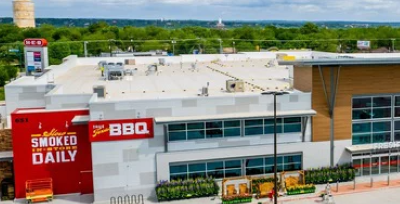 This H-E-B In Texas Has A Two-Story BBQ Restaurant And It’s Pure Foodie Heaven