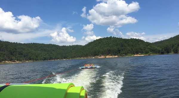 The Most Scenic Lake In Oklahoma Is Perfect For A Year-Round Vacation