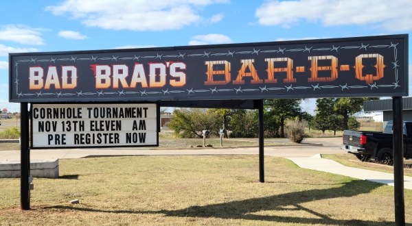 Bad Brad’s Bar-B-Q Is A Rustic Restaurant In Oklahoma That Is A Carnivore’s Dream Come True