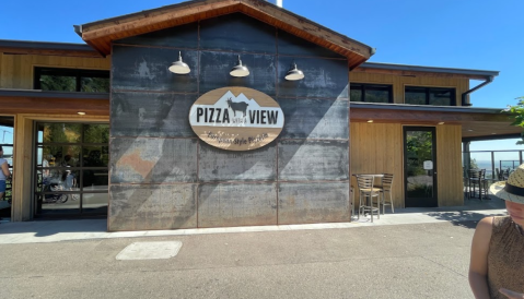 This Acclaimed Zoo In Colorado Is Also A Restaurant And It's Fun For The Whole Family