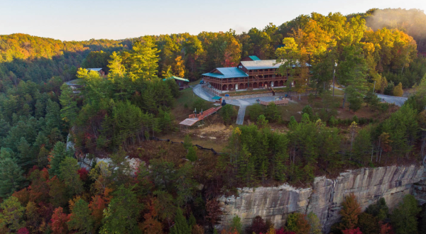 For The Best Views Of Kentucky’s Iconic Red River Gorge Check Into The Cliffview Resort