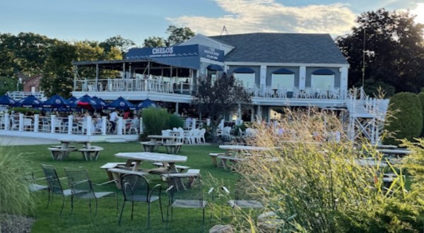 A Waterfront Restaurant In Rhode Island, Chelo’s Waterfront Bar & Grille Is The Perfect Spot To Grab A Drink On A Hot Day