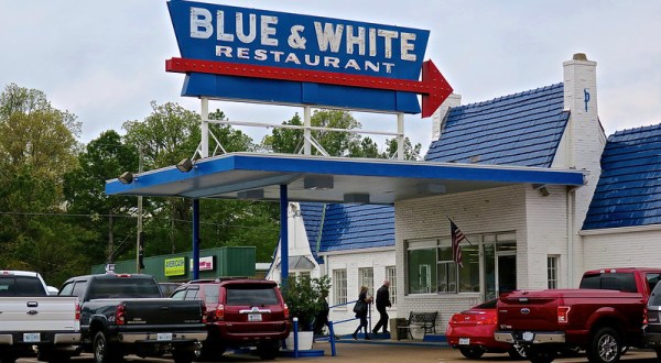 People Will Drive From All Over Mississippi To The Blue & White Restaurant, For The Nostalgia Alone