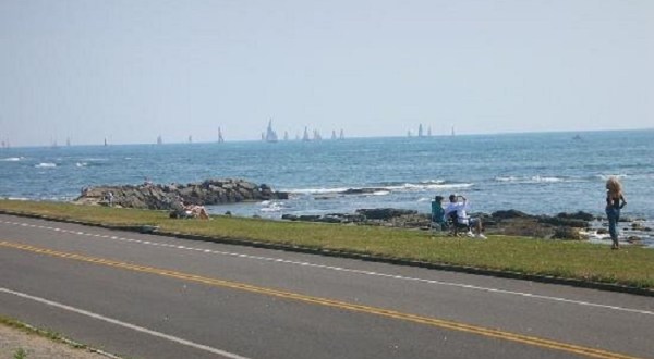 Follow The Atlantic Ocean Along This Scenic Drive Through Rhode Island