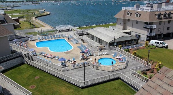 Rhode Island’s Most Beautiful Waterfront Resort Is The Perfect Place For A Relaxing Getaway